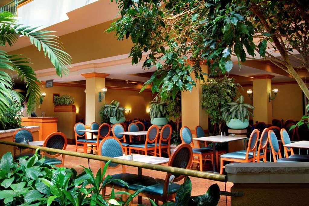 Embassy Suites By Hilton Greensboro Airport Restoran foto